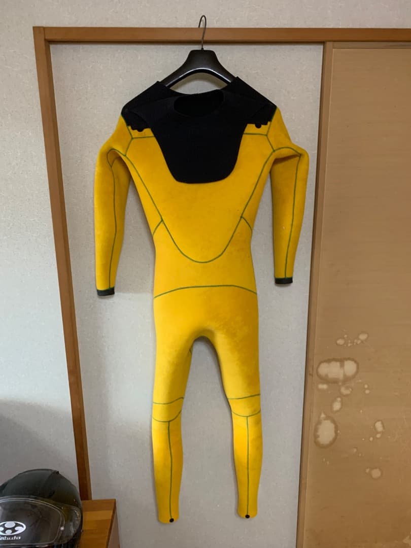 セミドライウエットスーツ　Lサイズ