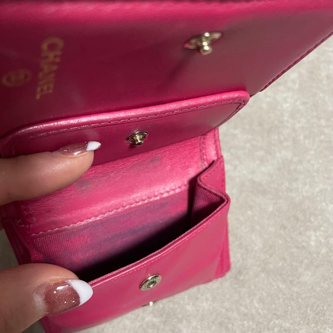 CHANEL キルティング ピンク 二つ折り財布　キャビアスキン