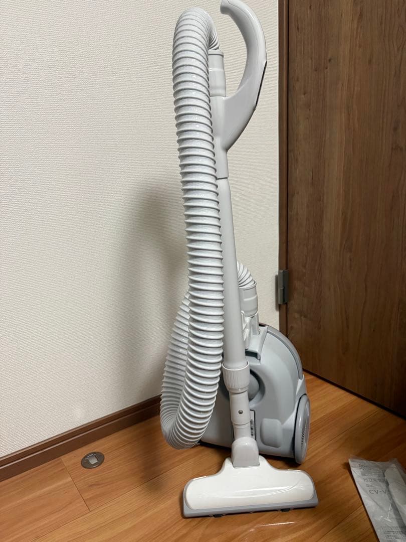 HITACHI 日立　キャニスター型紙パックCV-V500 掃除機 本体 ピンク
