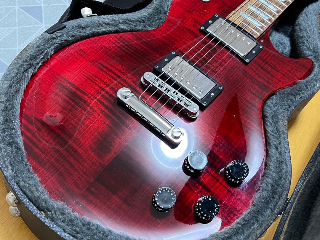 F*h様 Gibson Les Paul studio 03年製 フィギュアドメ