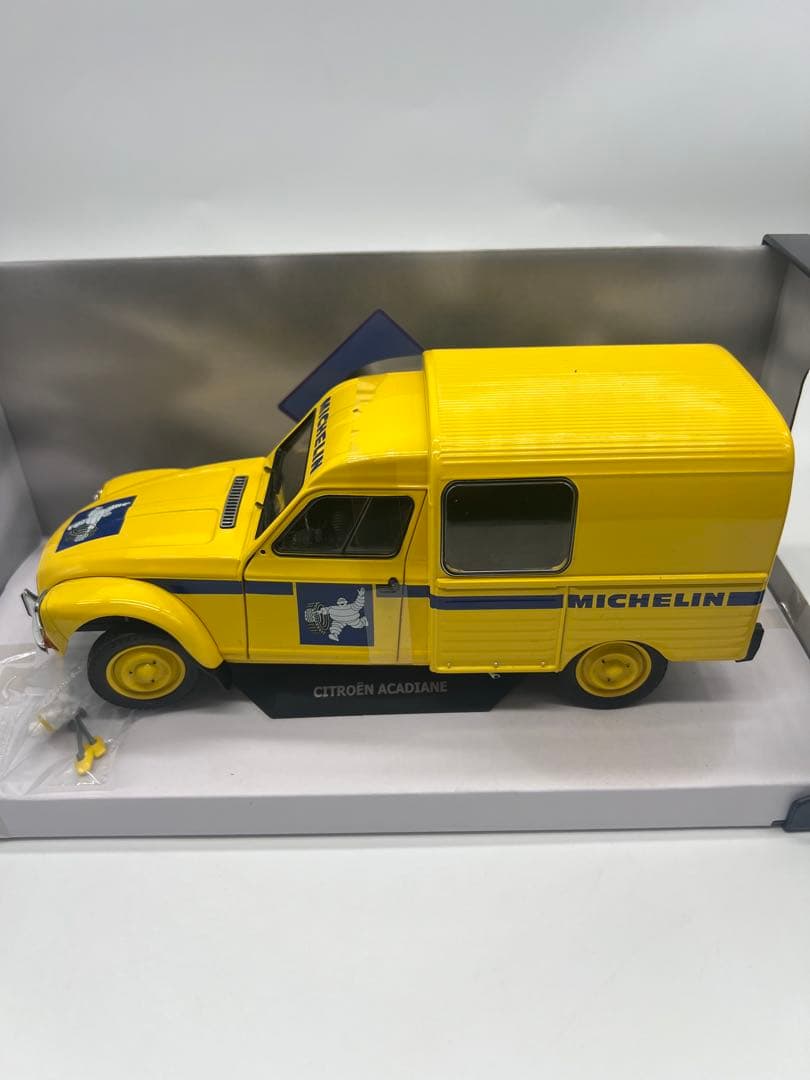 No6 ミニカー1/18箱ありCITROEN ACADIANE MICHELIN