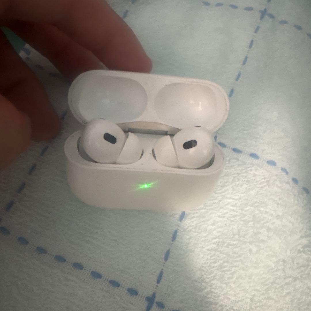 AirPods Pro 本体 ホワイト