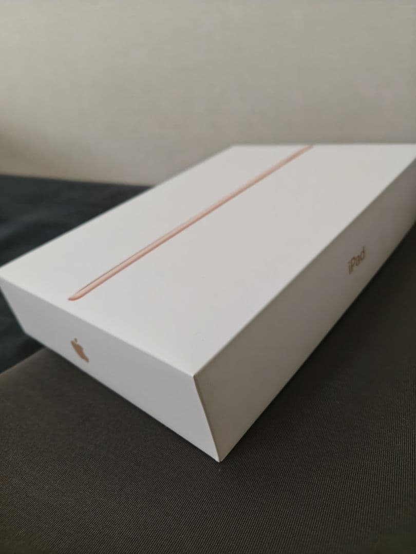 Apple iPad 第8世代 128GB 10.2インチ ローズゴールド
