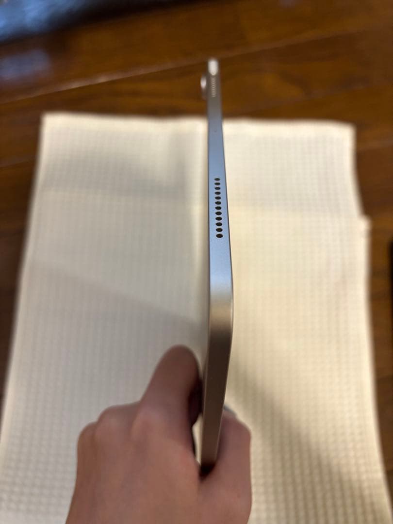 Apple iPad Air 第5世代 64GB Wi-Fiモデル スターライト