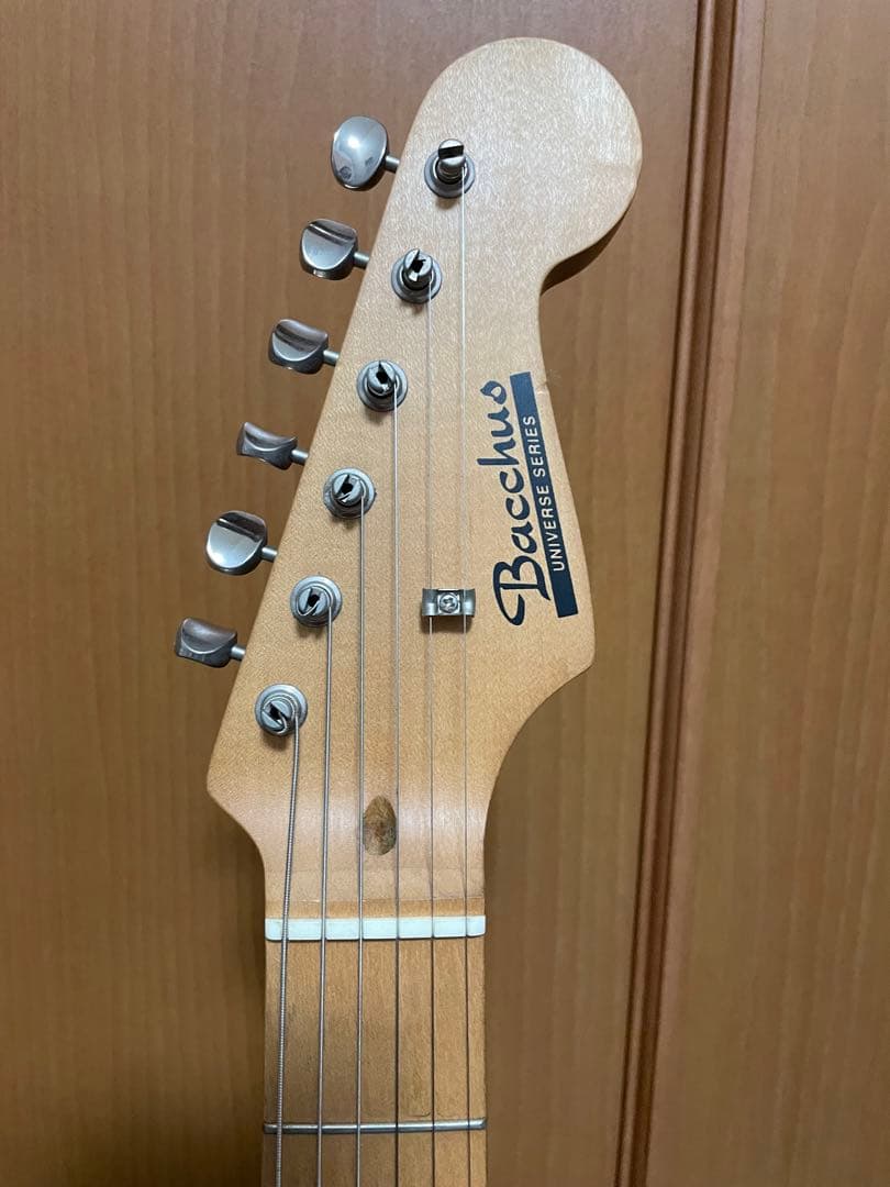 最終値下げバッカスユニバースストラト/DIMARZIO DP182/DP409