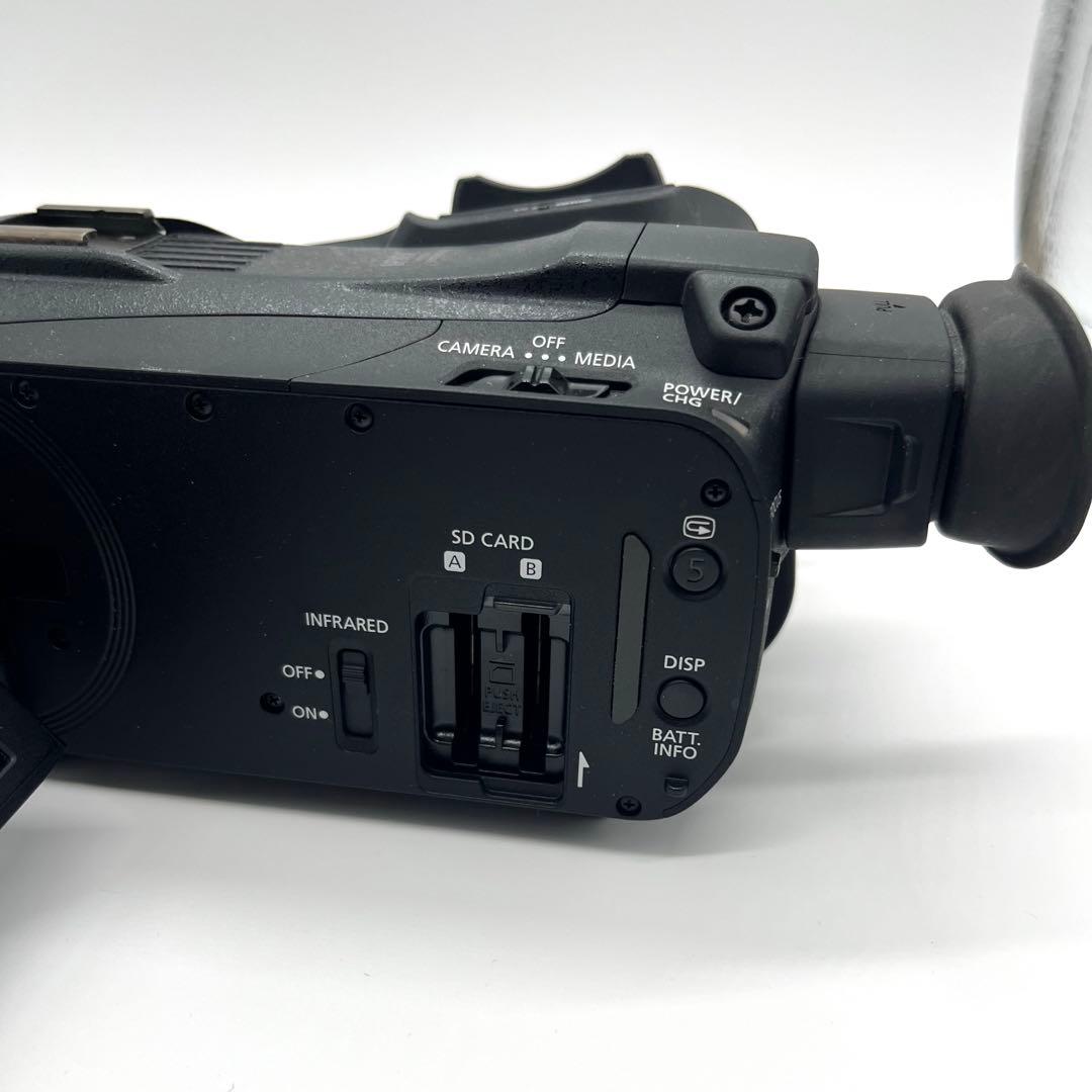 【K♡】Canon業務用 XA40 純正大容量バッテリー+RODEマイク付