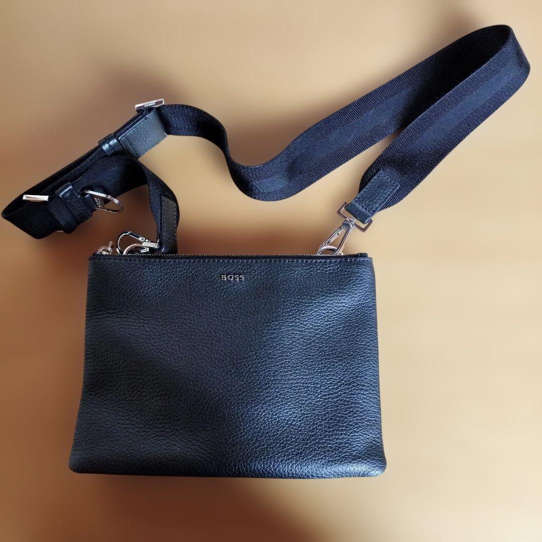 BOSS 黒 レザー ショルダーバッグ