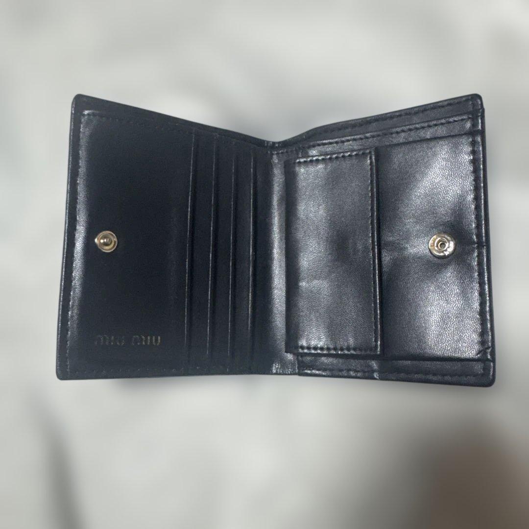 【早い者勝ち】miu miu ブラック マテラッセ二つ折り財布