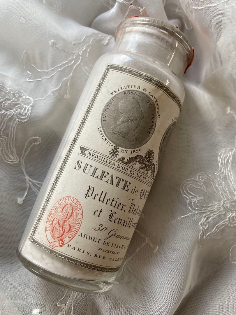 フランス アンティーク 薬のガラスボトル 紙ラベル 未開封品 ガラス瓶PARIS