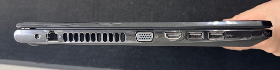 ノートPC DELL Vostro 15 3568/ 4GB/ 中古品