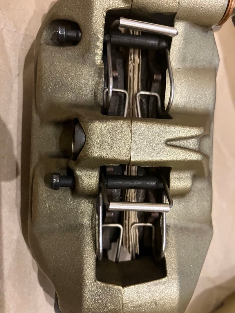 ハーレー　Brembo ブレーキキャリパー