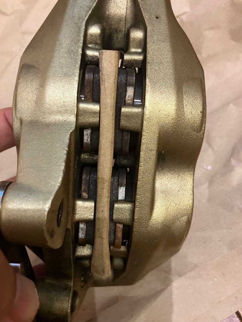 ハーレー　Brembo ブレーキキャリパー