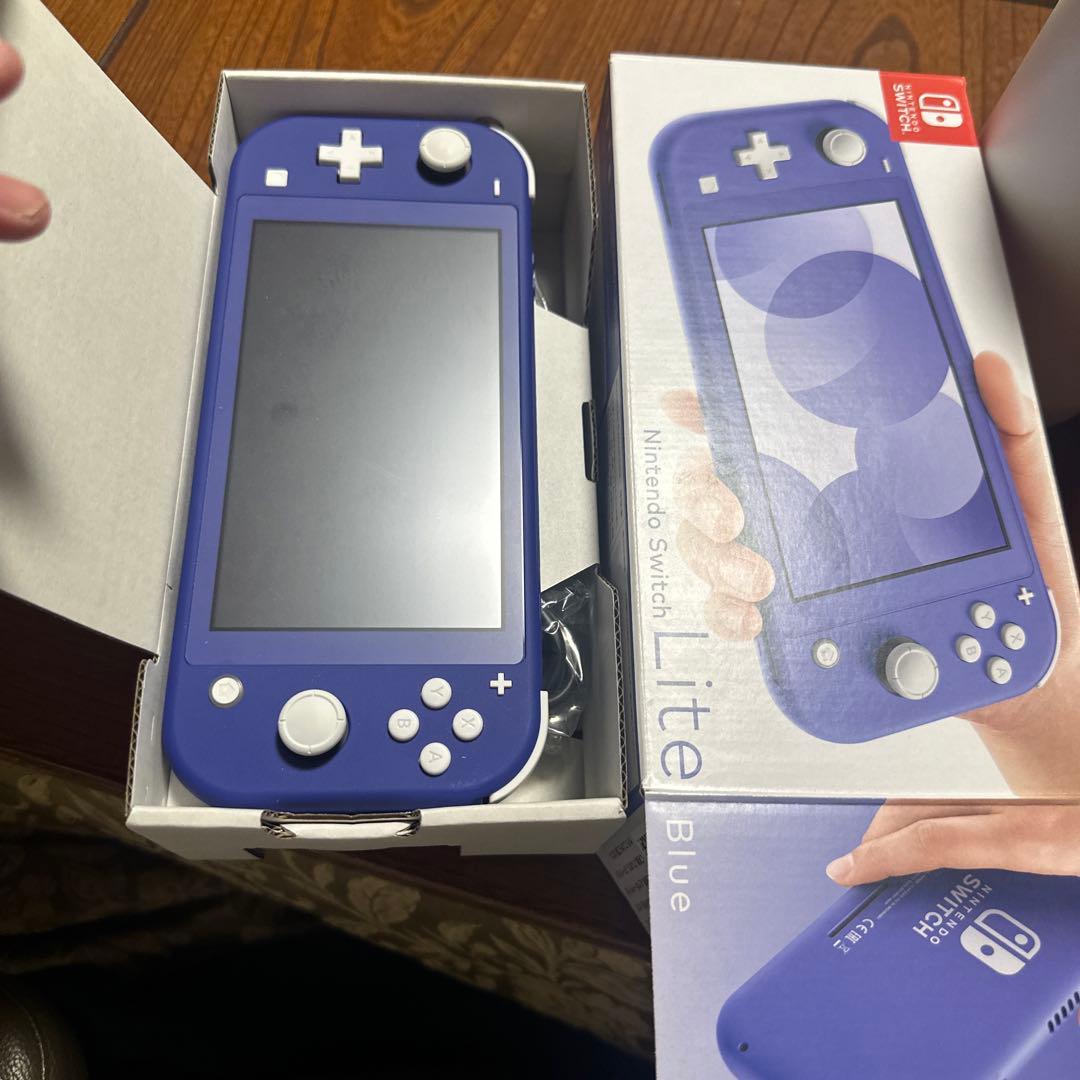 任天堂SwitchLite ブルー