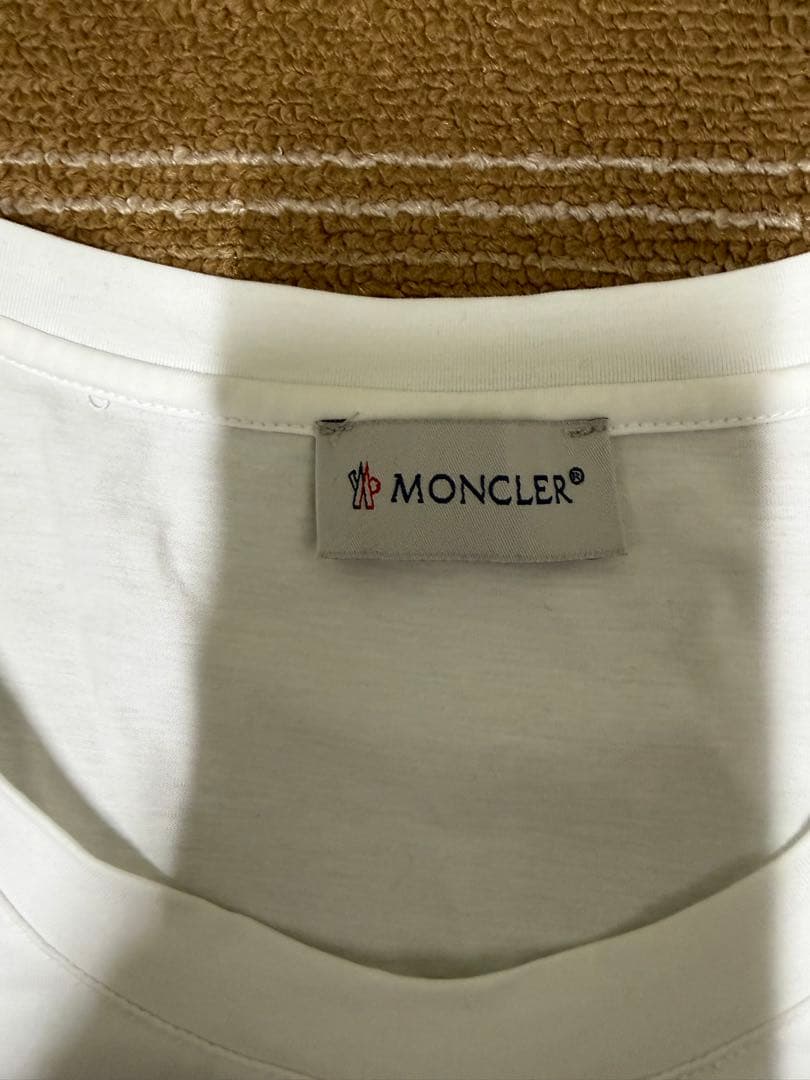 【正規品】モンクレール　Tシャツ