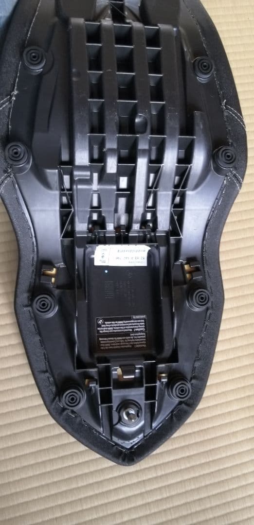 くぼやんさん専用  F900R XR用　カスタムローシート