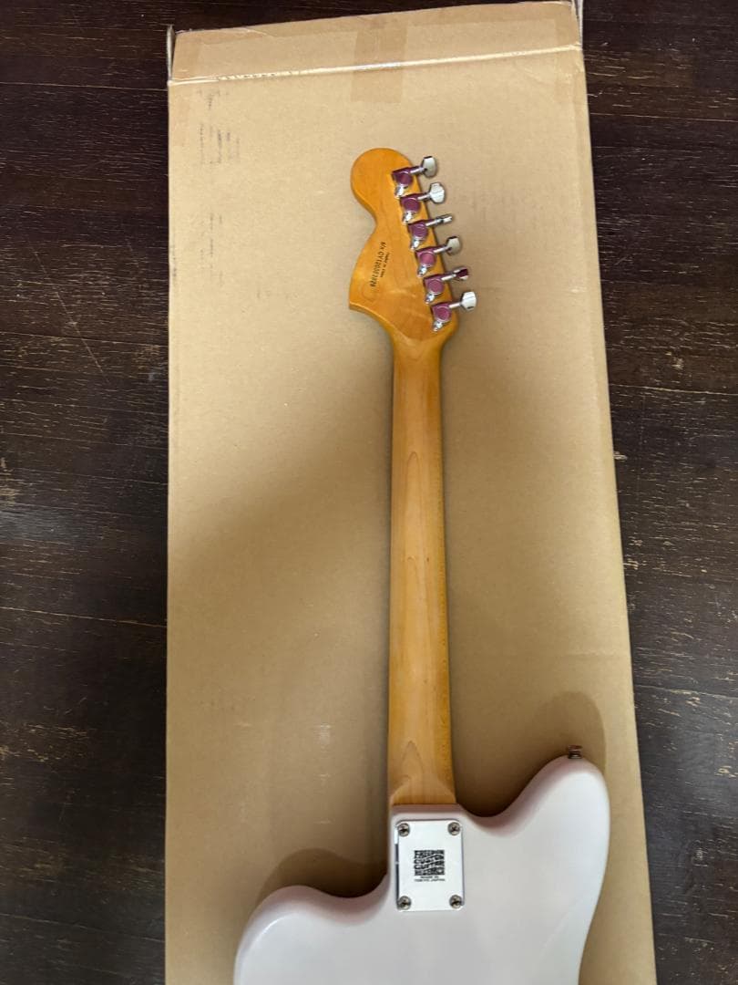 Fender Squire Jagmaster　改