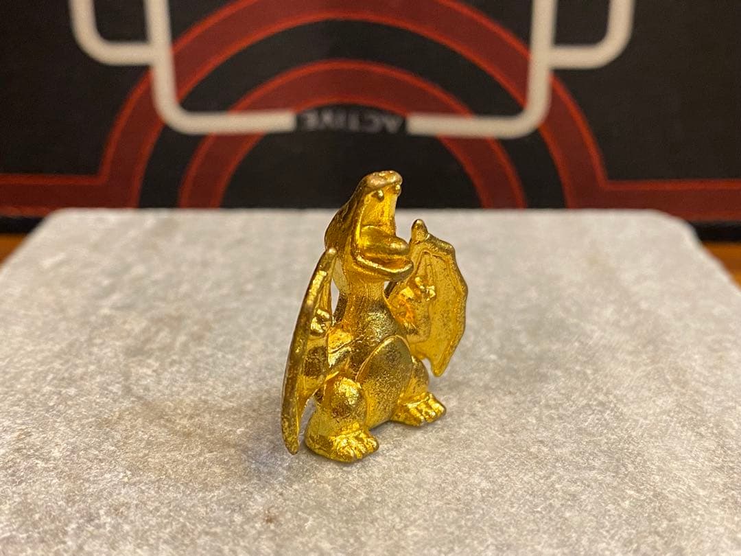 ポケモンメタルコレクション　金のリザードン　ゴールド　初代　希少品