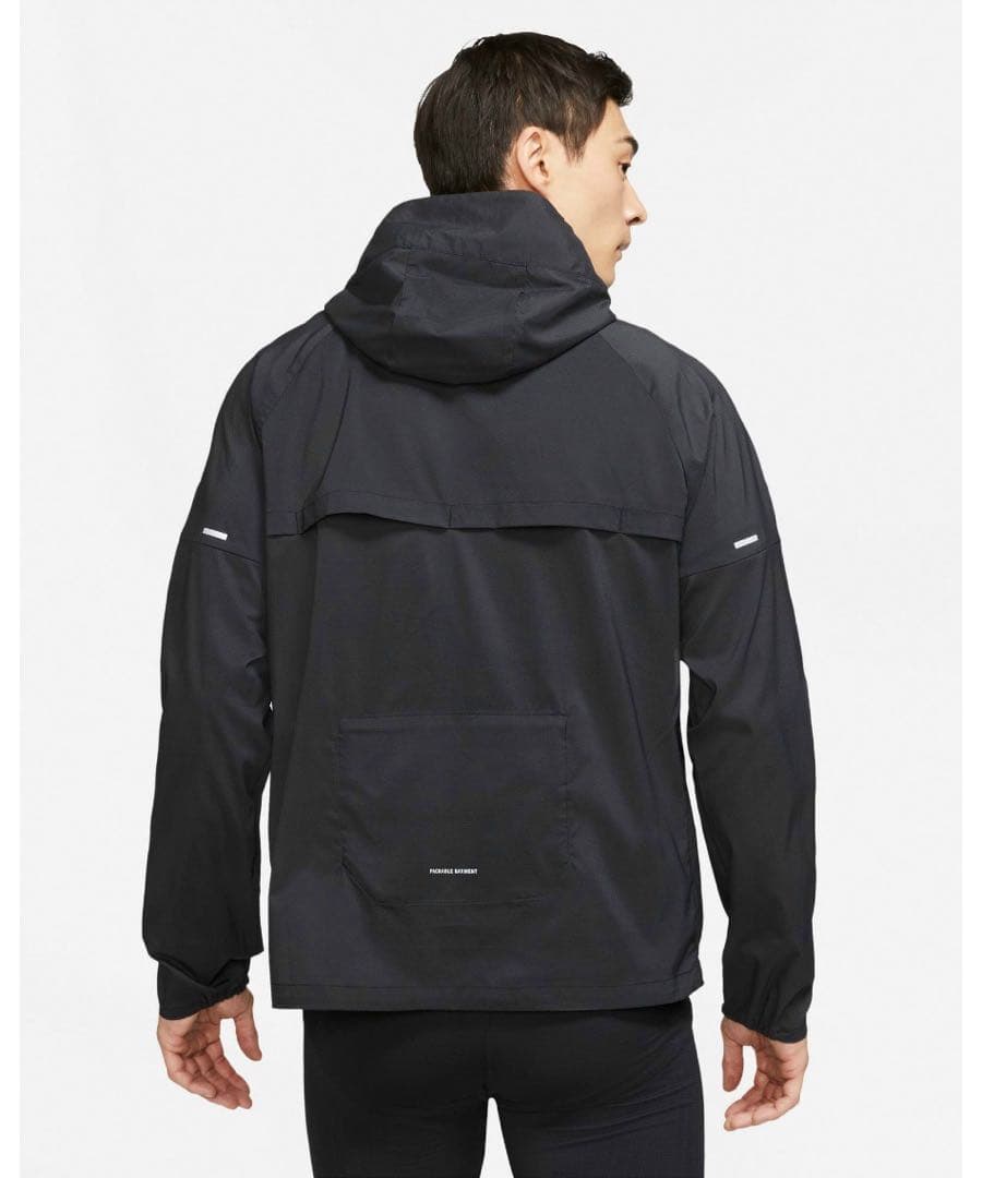 NIKE ランニングジャケット　ウィンドランナー　フルジップ　黒　XLサイズ新品