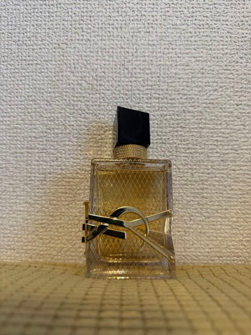 イブサンローラン　リブレ　オーデパルファム50ml