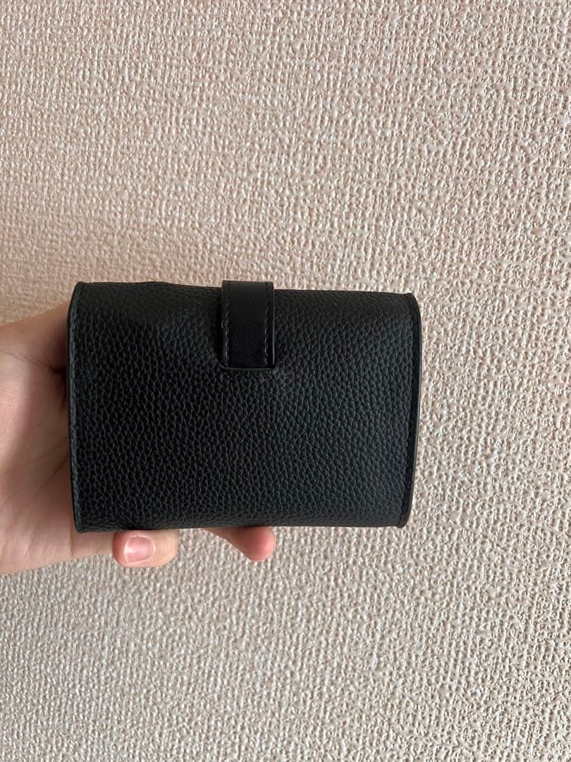 LOEWEトライフォールドウォレット