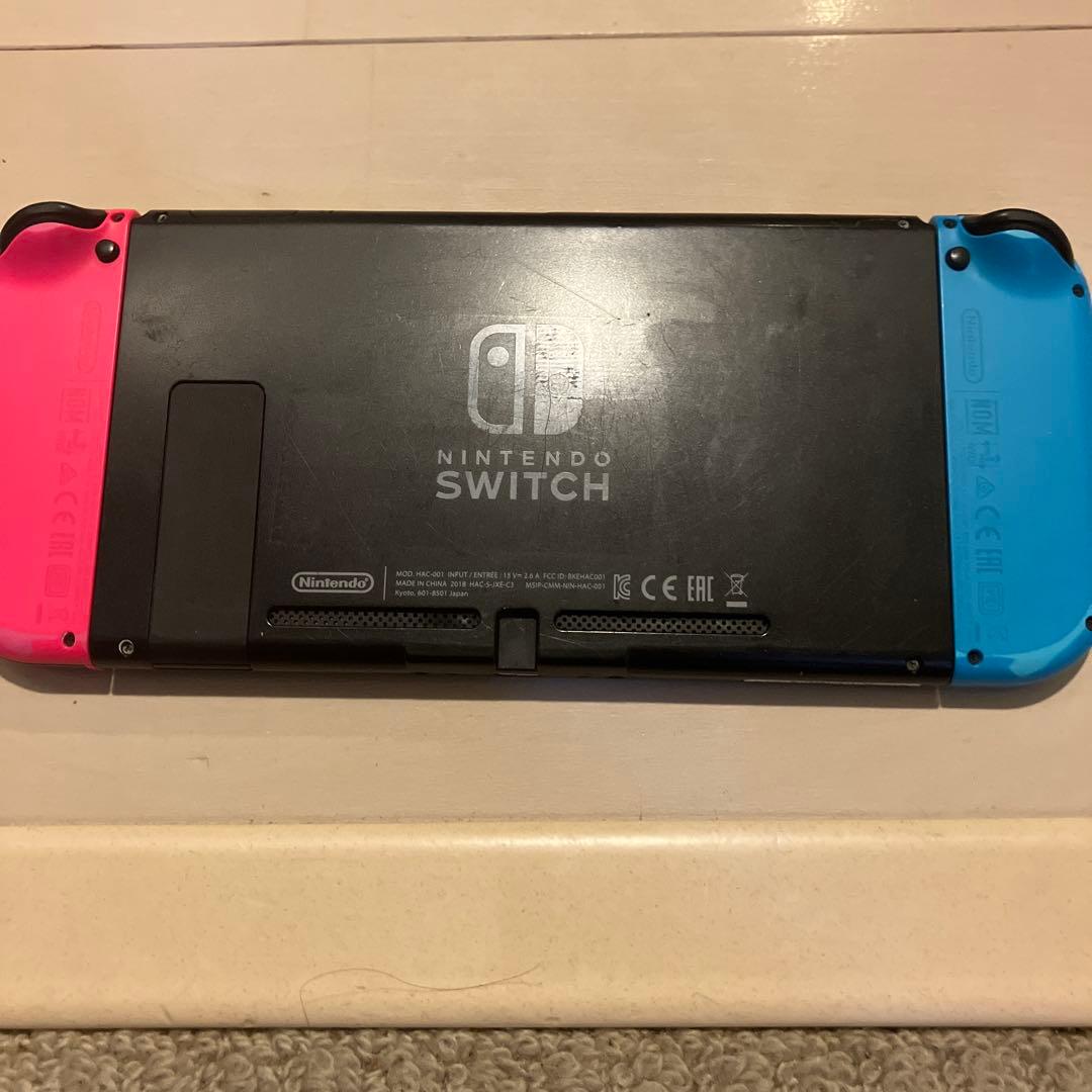 Nintendo Switch 本体 青とピンク