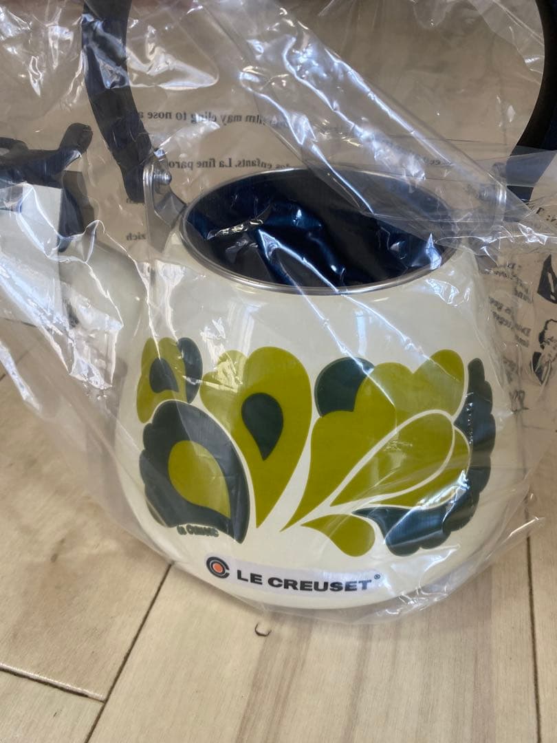 LE CREUSET ホーローケトル ピーコック　グリーン