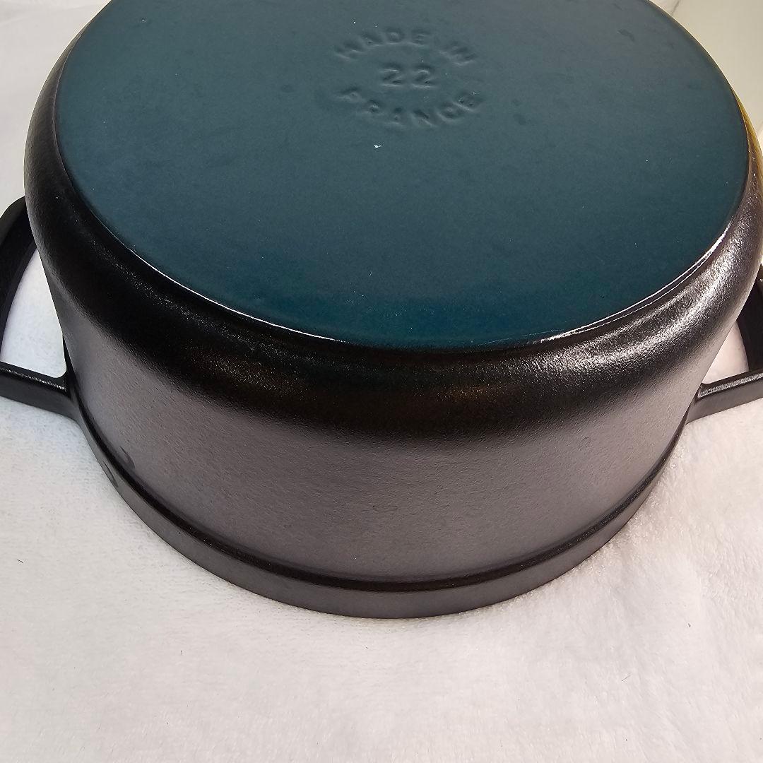 STAUB ストウブ 22cm 鋳物 両手鍋 ピコ・ココット ラウンドブラック