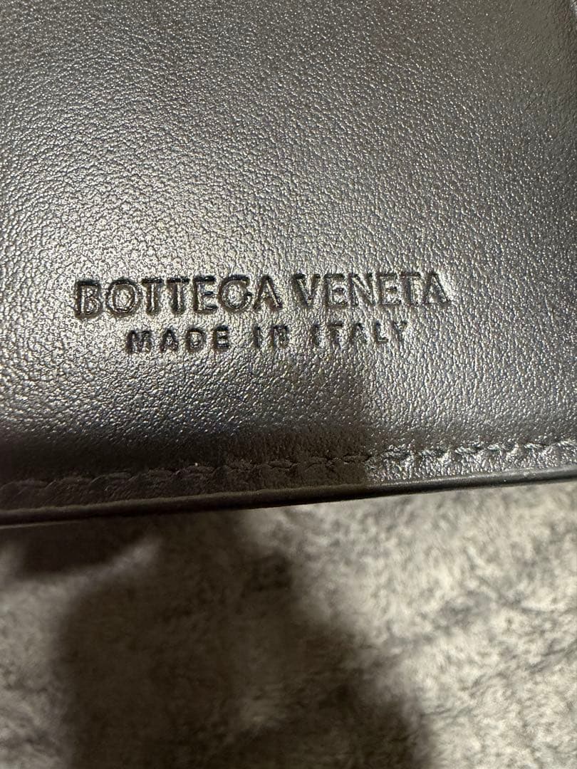 極美品ボッテガ ヴェネタ BOTTEGA VENETA カセット ミディアム