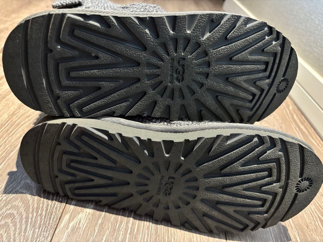 UGG ニットムートンブーツ