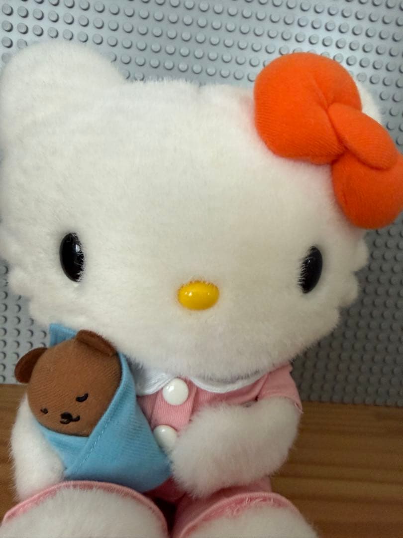 ハローキティ　2015年　助産師キティ　ぬいぐるみ　看護の日　希少