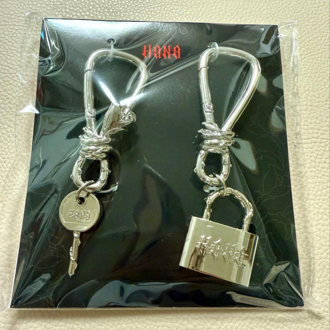 【新品 限定品】HANA ハナ BAD LOVE バッドラブ カラビナセット