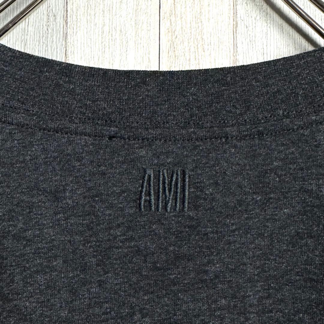 2972【未使用・タグ付・希少デザイン】アミ エンブレム刺繍ロゴ 半袖 Tシャツ