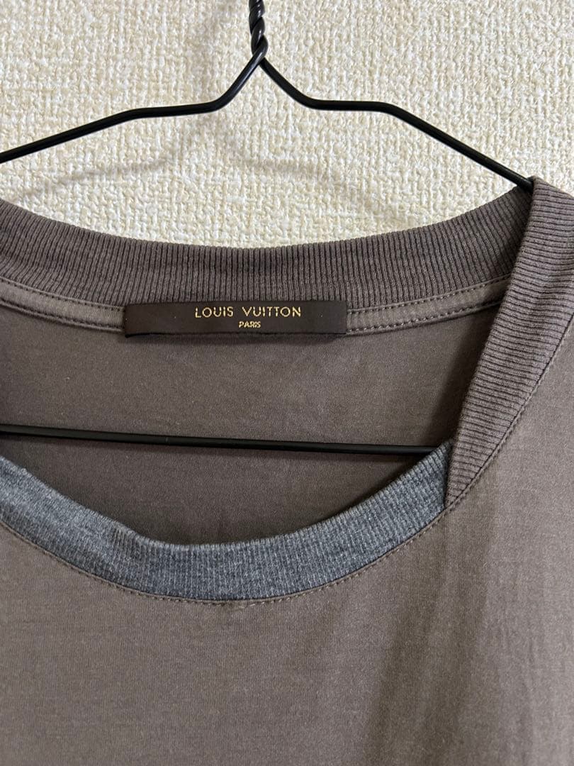 LOUIS VUITTON Tシャツ チャコール　バックロゴ