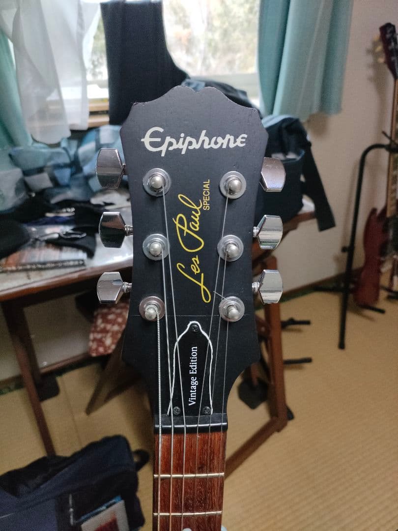 こ*た様 Epiphone Les Paul Special ギター