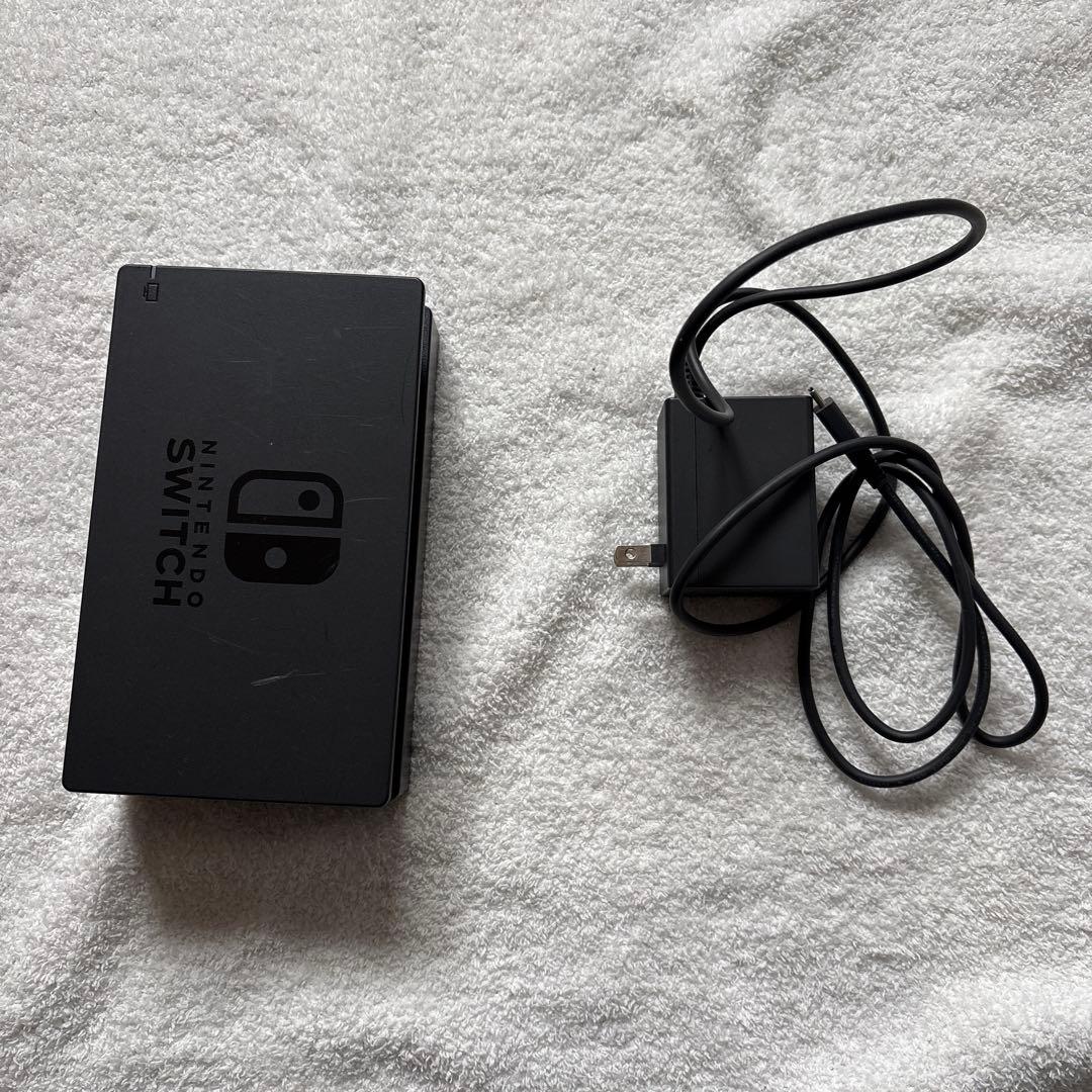 Nintendo Switch 本体 赤/青 付属品あり