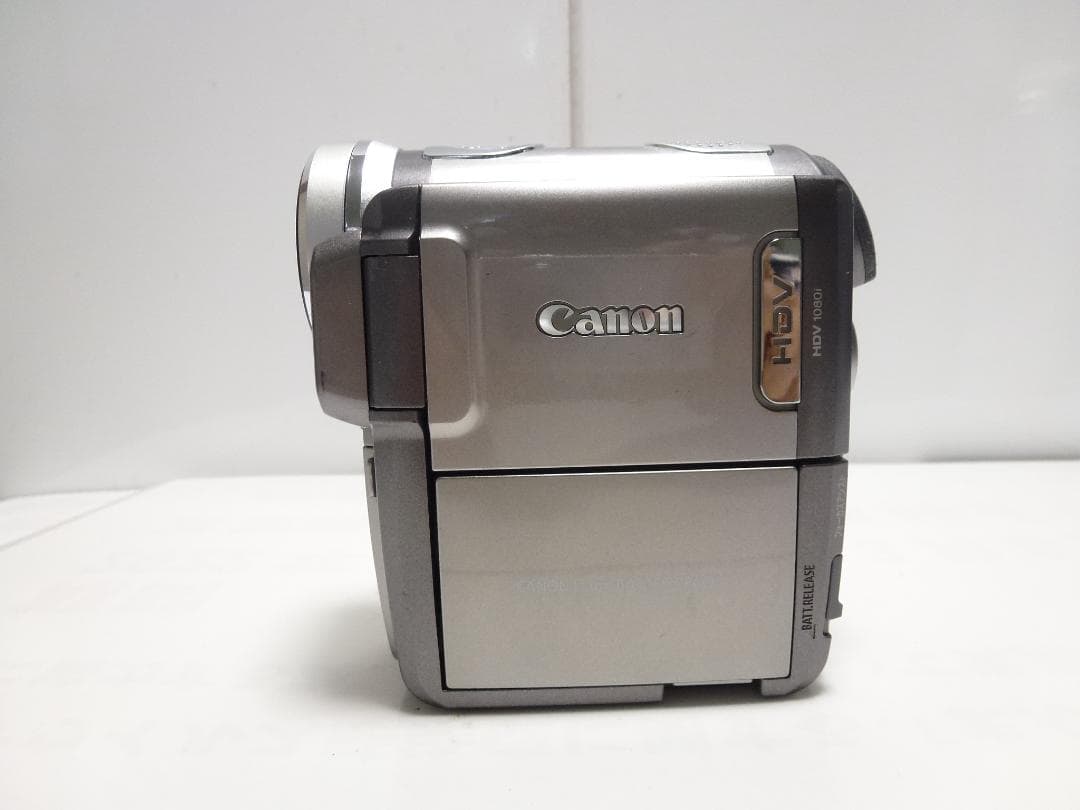 希少　動作品　キャノンビデオカメラ　iVIS HV10　Mini DV