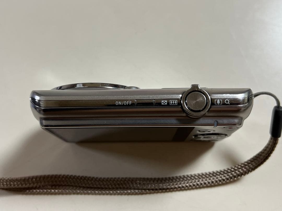 デジタルカメラ Casio EX-ZS25