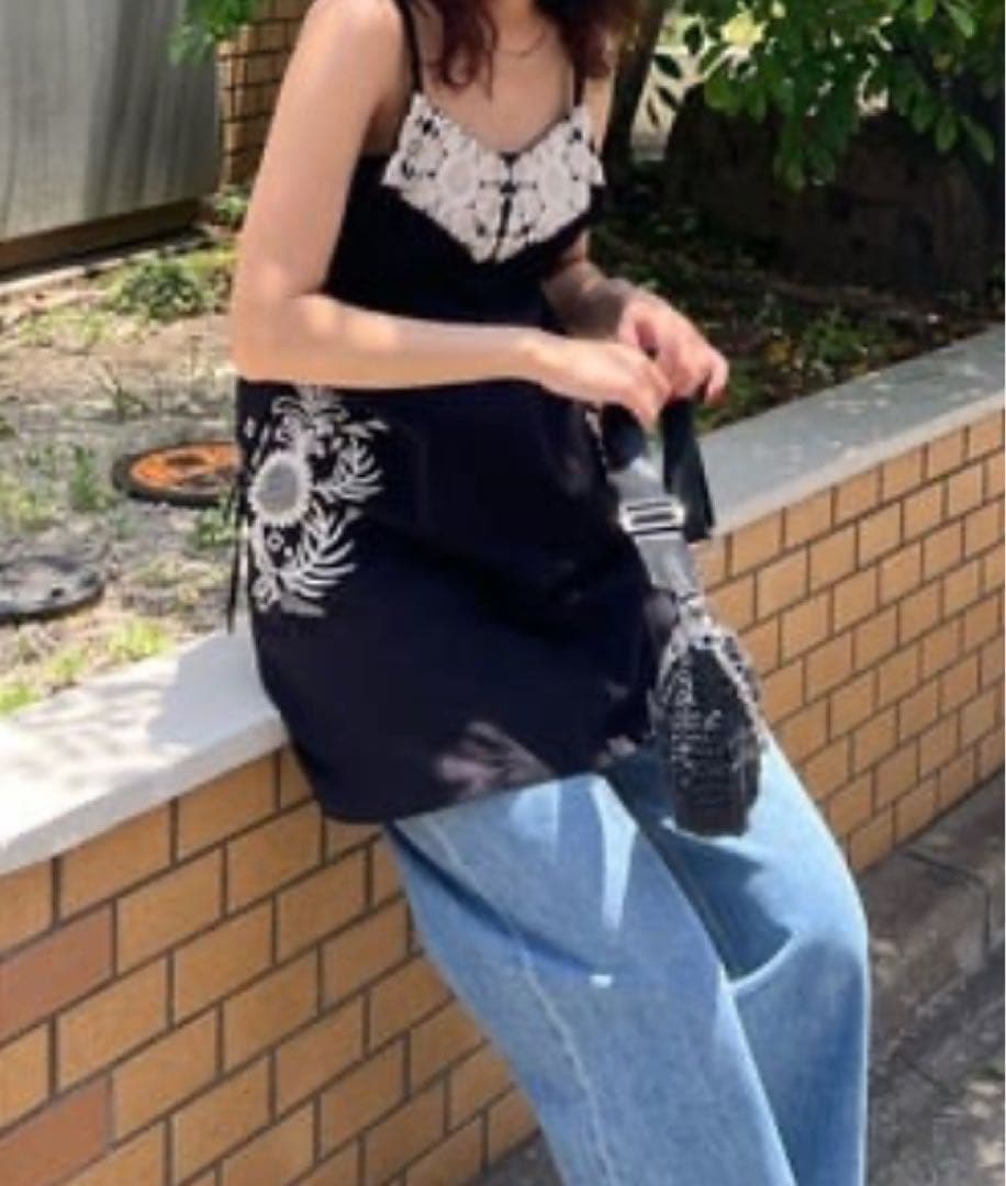 MOUSSY マウジー　M_ EMBROIDERY キャミソール
