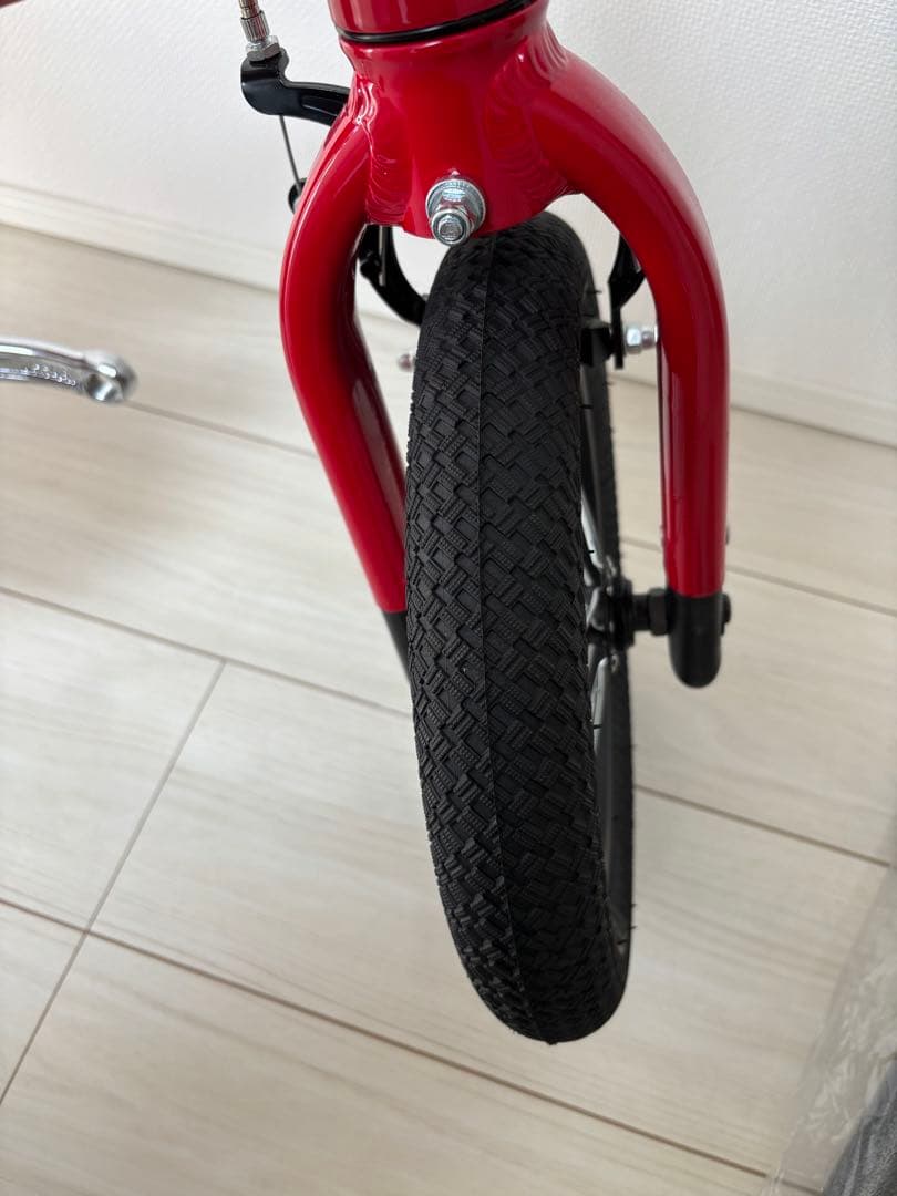 新品未使用　直接受取　愛知MAGIC RIDER 自転車 ストライダー　足けり