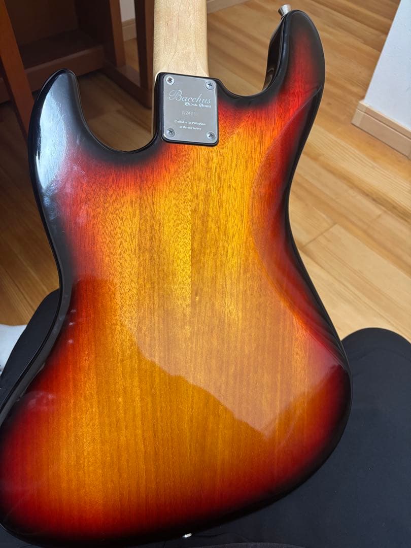 bacchus WL-434 3TS バッカス サンバースト エレキベース