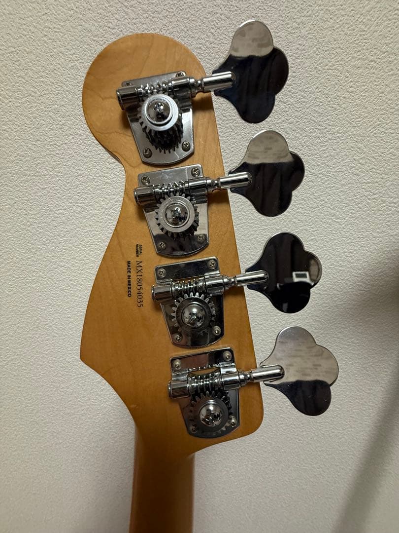 Fender Jazz Bass フレットレス ホワイト