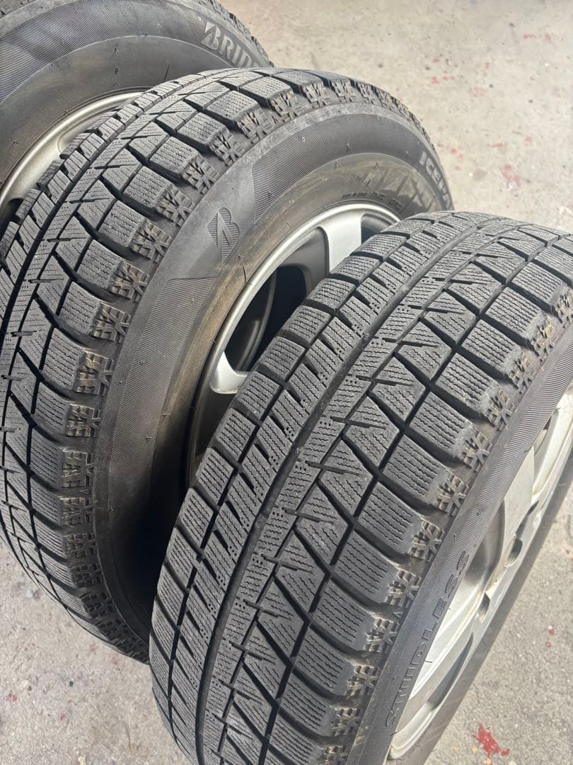 スタッドレス　15インチ　195/65/R15 4本セット　ブリヂストン