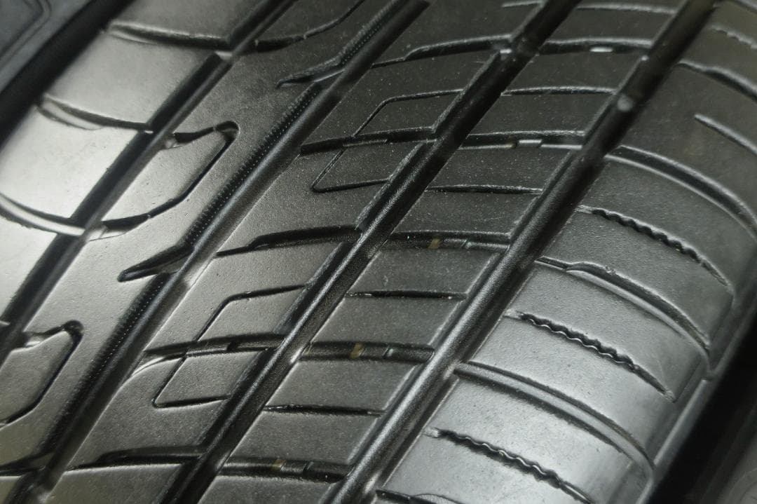ザキヤマてん様送料込み 国産 215/60R17 オーバーテイク RVⅡ 4本
