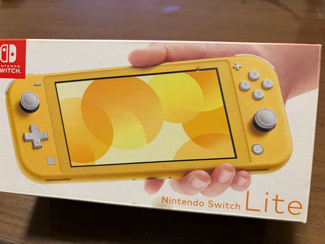 美品・任天堂Switch lite イエロー　初期化済