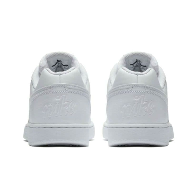 NIKEエバノン