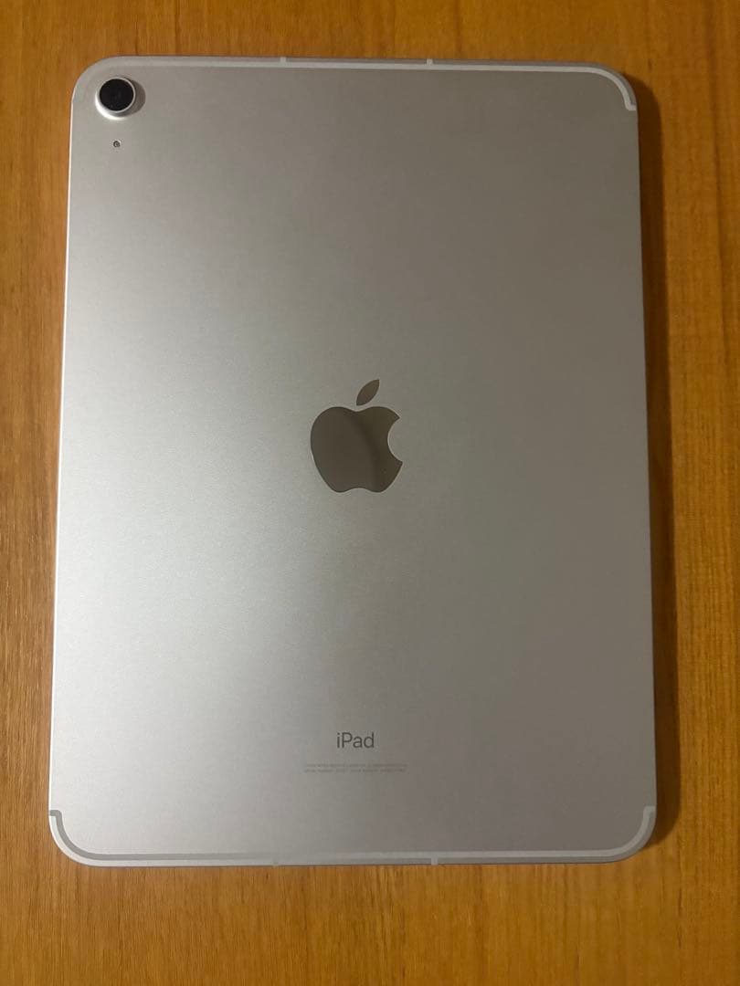 【美品】Apple iPad 代10世代 64G シルバー カバー付き