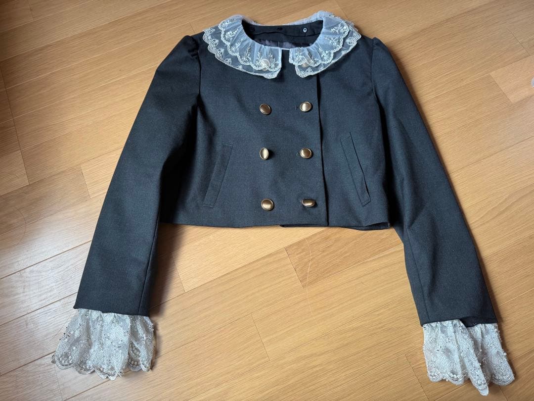 LILY BROWN ダークグレー クロップドジャケット
