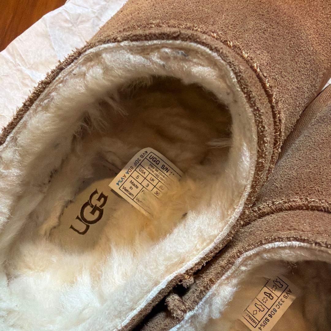 ugg クラシックマイクロ　22cm