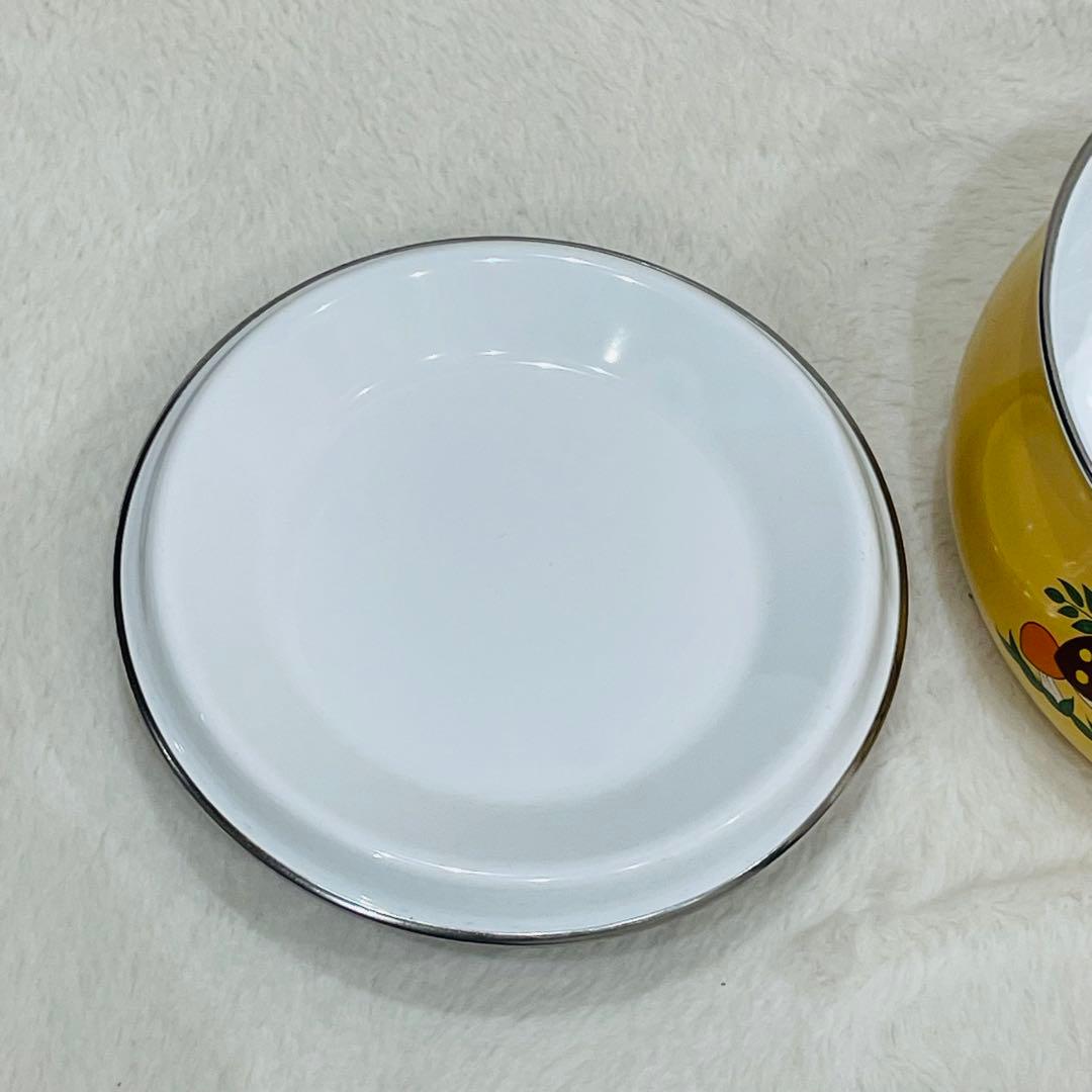 未使用　キノコ柄　琺瑯鍋　昭和レトロ　琺瑯　メリーマッシュルーム　ヴィンテージ
