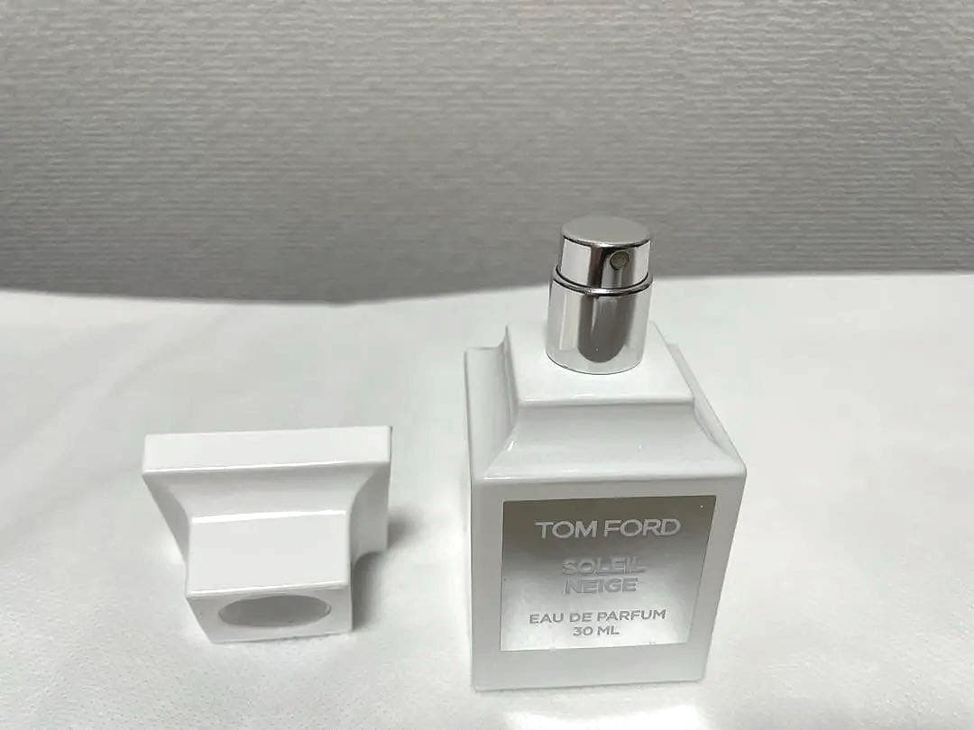 国内正規品 トムフォード ソレイユネージュ 30ml ほぼ未使用 箱あり